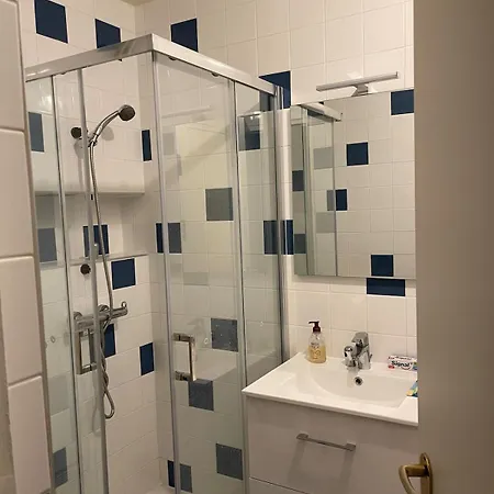 Amazing Near Arc De Triomphe And Eiffel Tower Apartment
